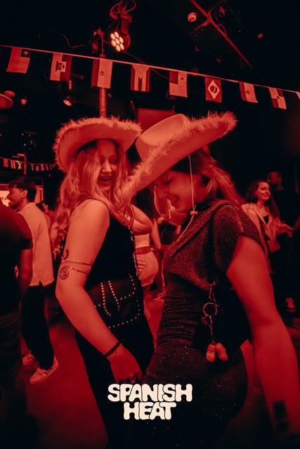 Club Reverse 🏠 – photo 10