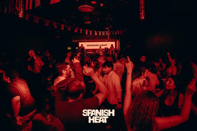 Club Reverse 🏠 – photo 154