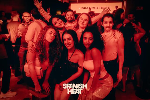 Club Reverse 🏠 – photo 158