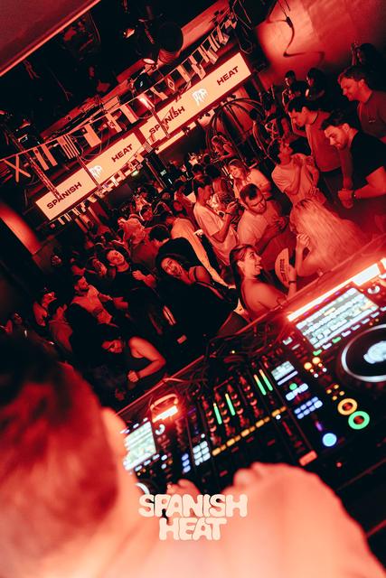 Club Reverse 🏠 – photo 76