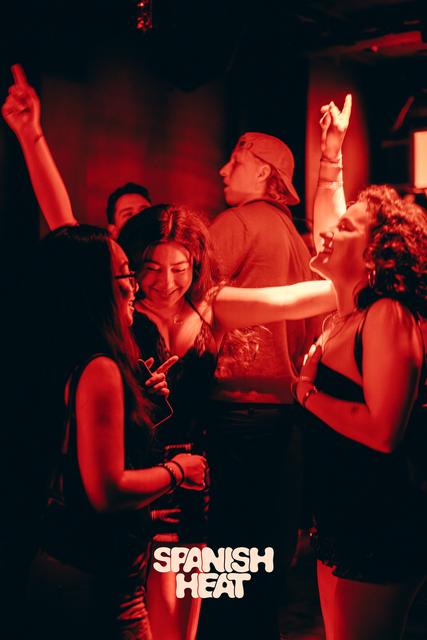 Club Reverse 🏠 – photo 77